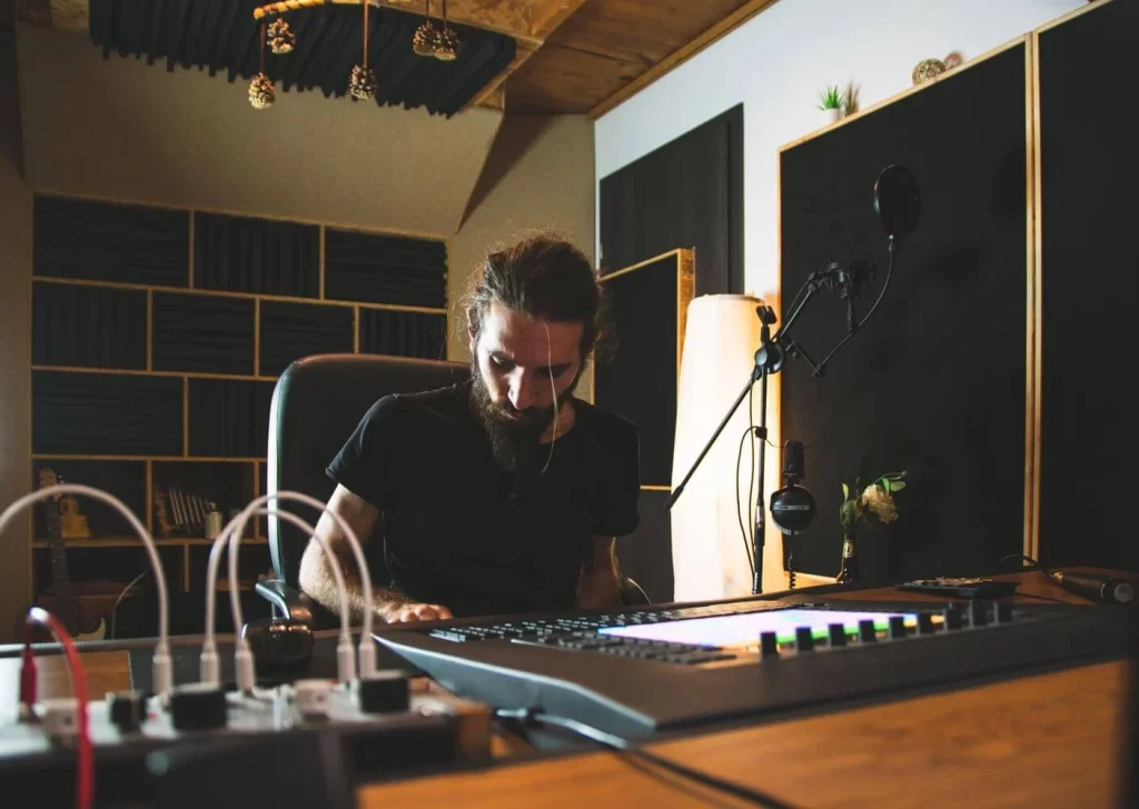 Ανδρέας Σερμπής Ηχολήπτης Μουσικός Παραγωγός