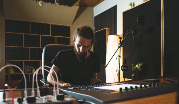 Ανδρέας Σερμπής (Andrew Ser)